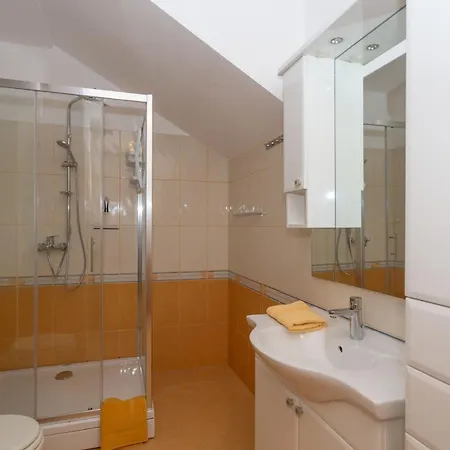 Mary - Spacious With Private Pool And Garden * Kastela